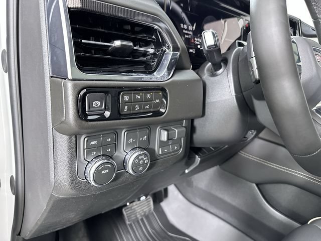 New 2026 GMC Yukon XL Elevation w/ Elevation Premium Package AWD/4WD image 19