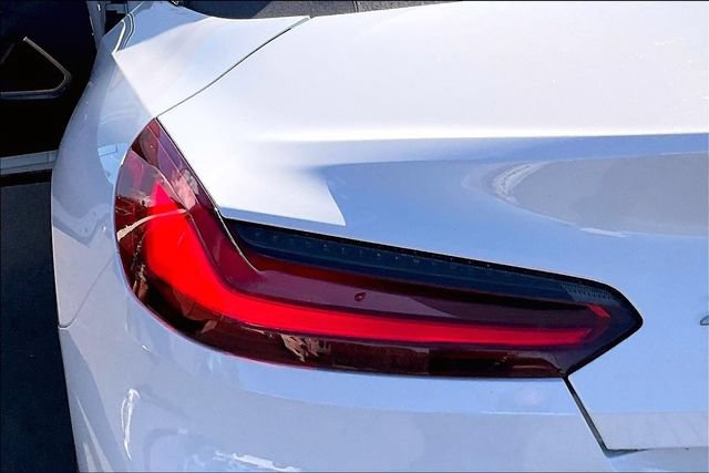 Used 2023 BMW Z4 M40i w/ Premium Package RWD image 28