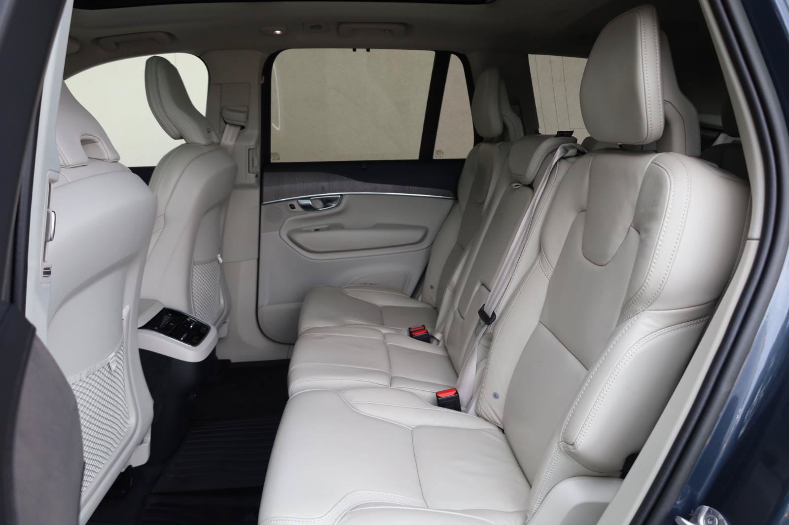 Used 2023 Volvo XC90 B6 Ultimate w/ Protection Package Premier AWD/4WD image 26