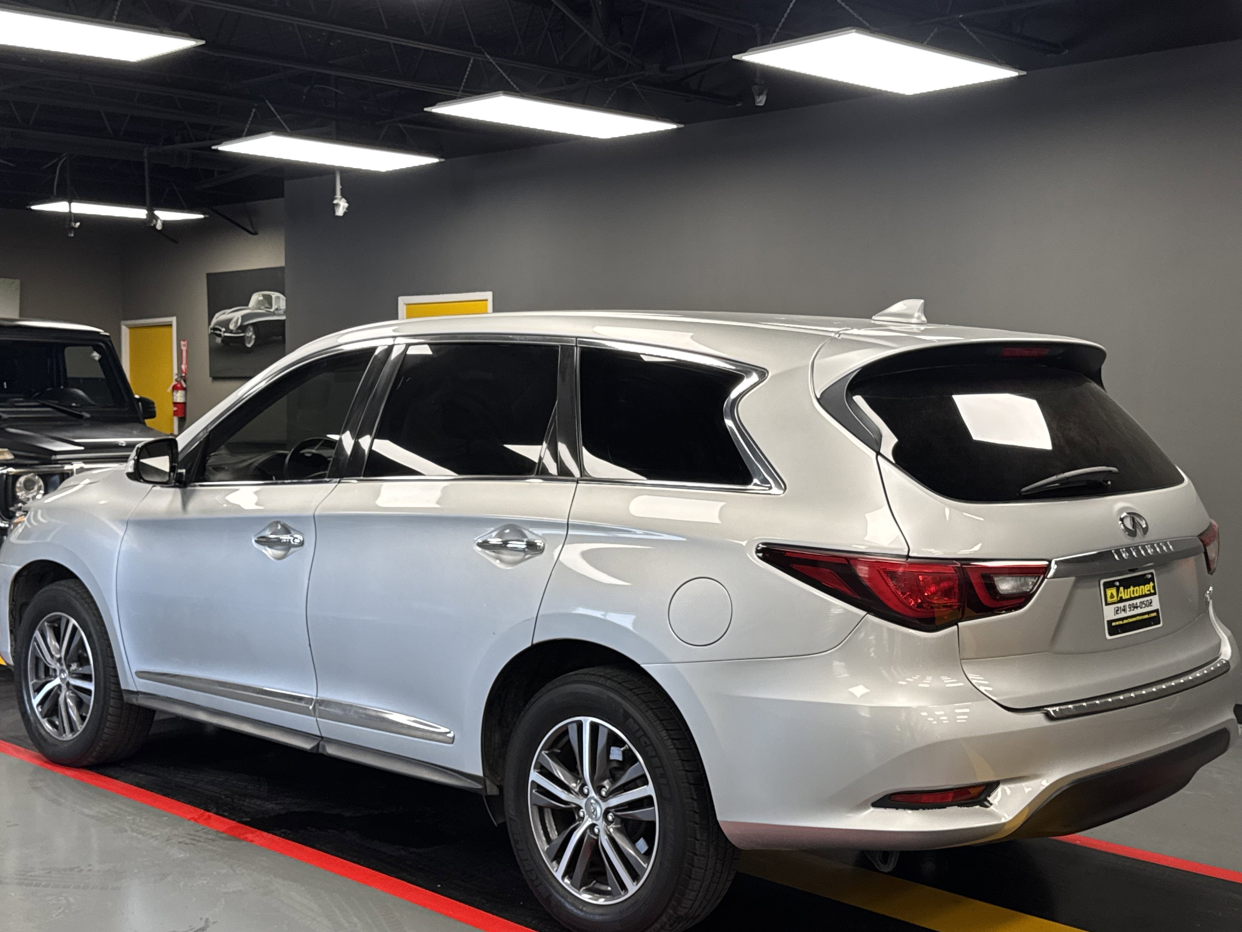 Used 2019 INFINITI QX60 Pure image 2