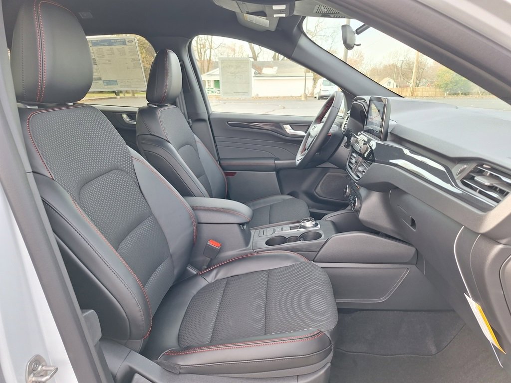 New 2026 Ford Escape ST-Line w/ Cold Weather Package image 16