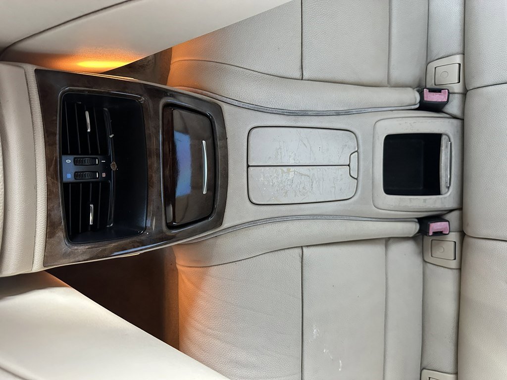 Used 2009 BMW 335i Convertible w/ Premium Pkg image 26