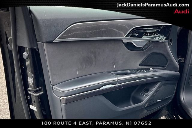 Used 2022 Audi A8 L 3.0T AWD/4WD image 15