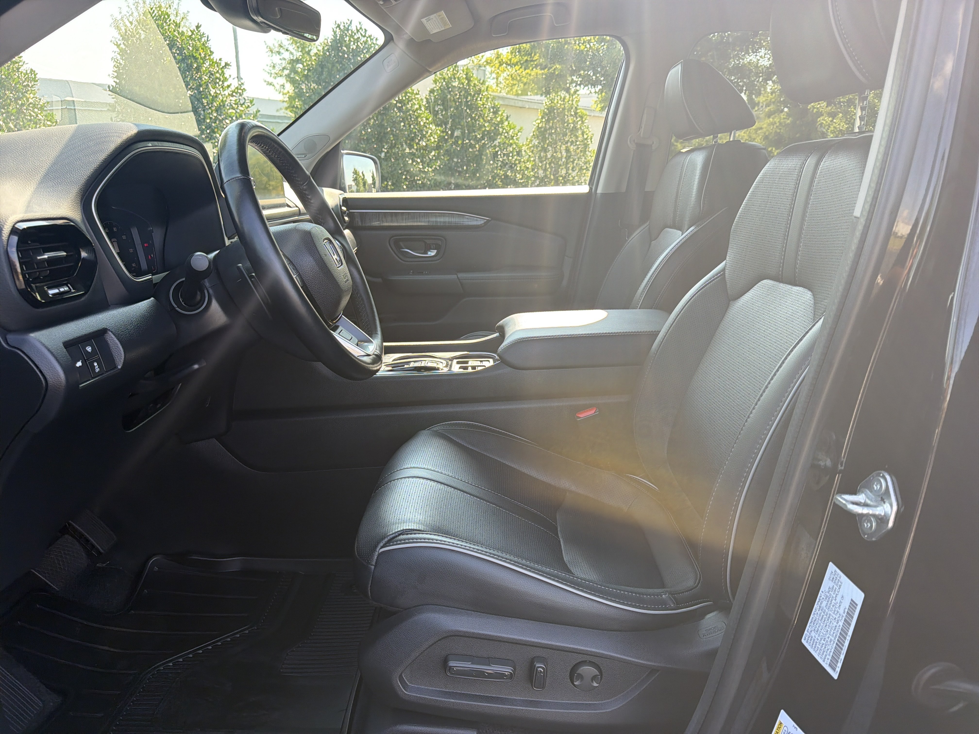 Certified 2024 Honda Pilot Elite image 24