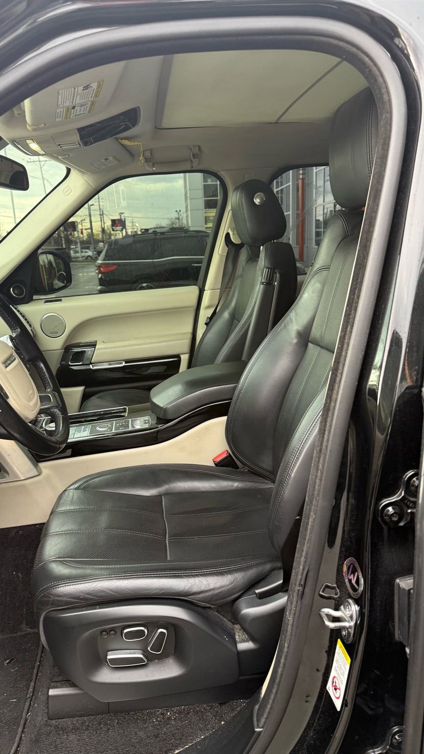 Used 2013 Land Rover Range Rover HSE AWD/4WD image 14