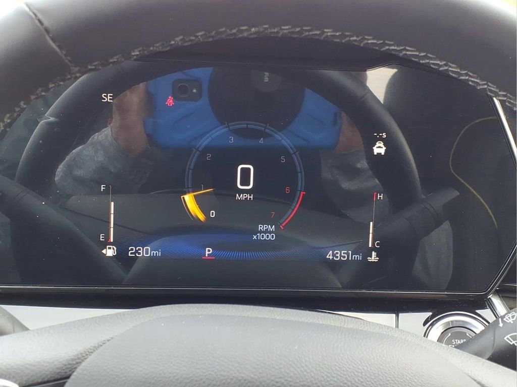 Used 2025 Chevrolet Trax ACTIV w/ Sunroof Package image 25