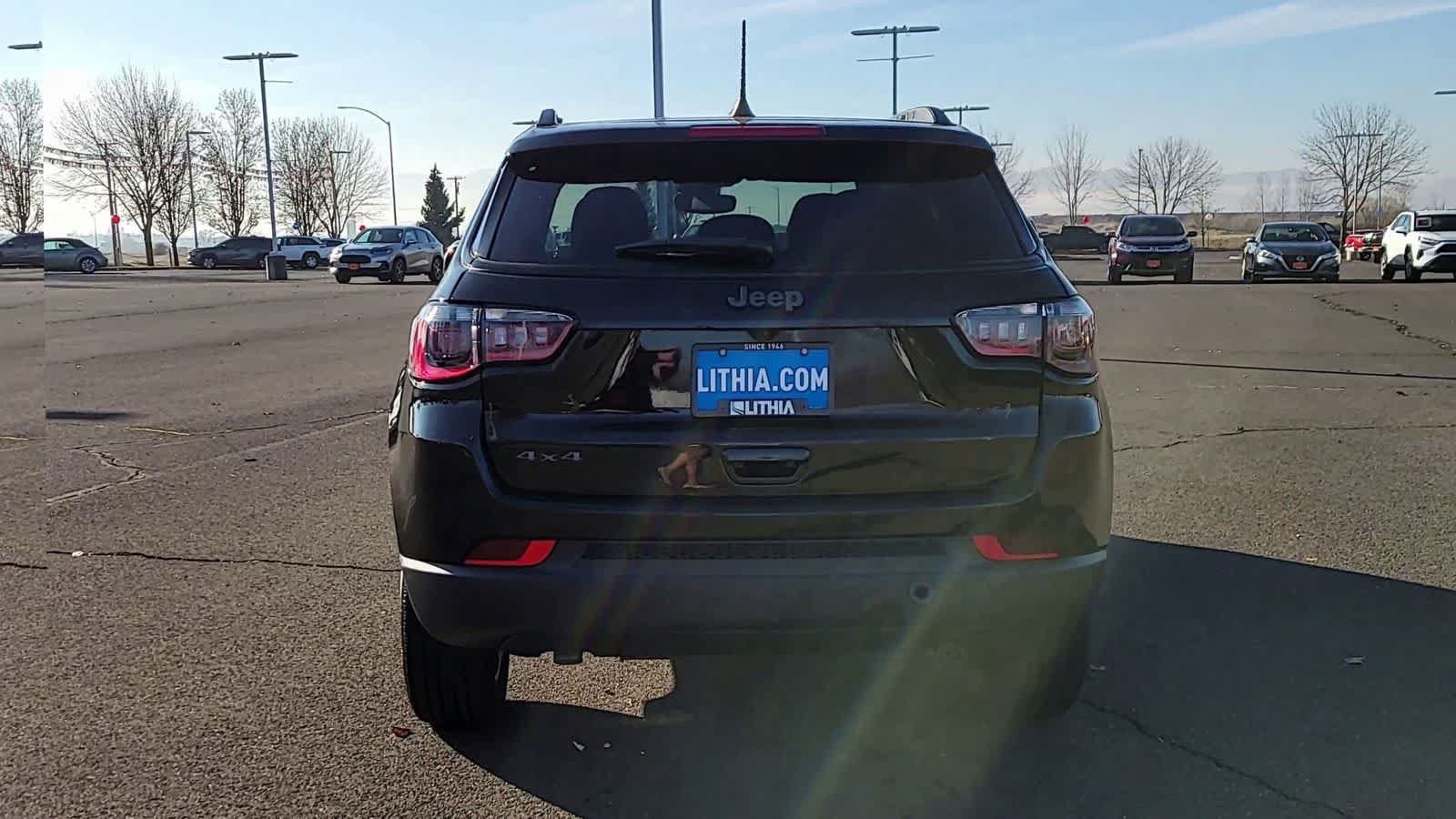 Used 2025 Jeep Compass Latitude w/ Altitude Special Edition AWD/4WD image 7