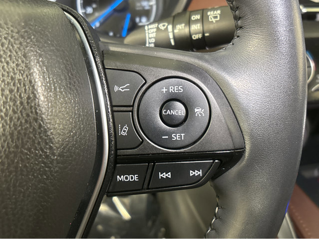 Used 2021 Toyota Venza XLE w/ Softex Package image 27