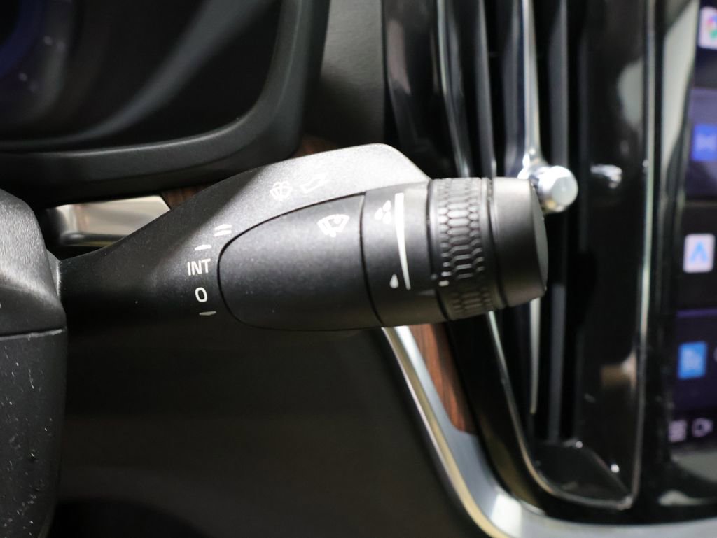 Used 2024 Volvo S60 B5 Plus image 35