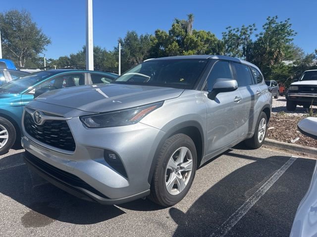 Used 2025 Toyota Highlander LE