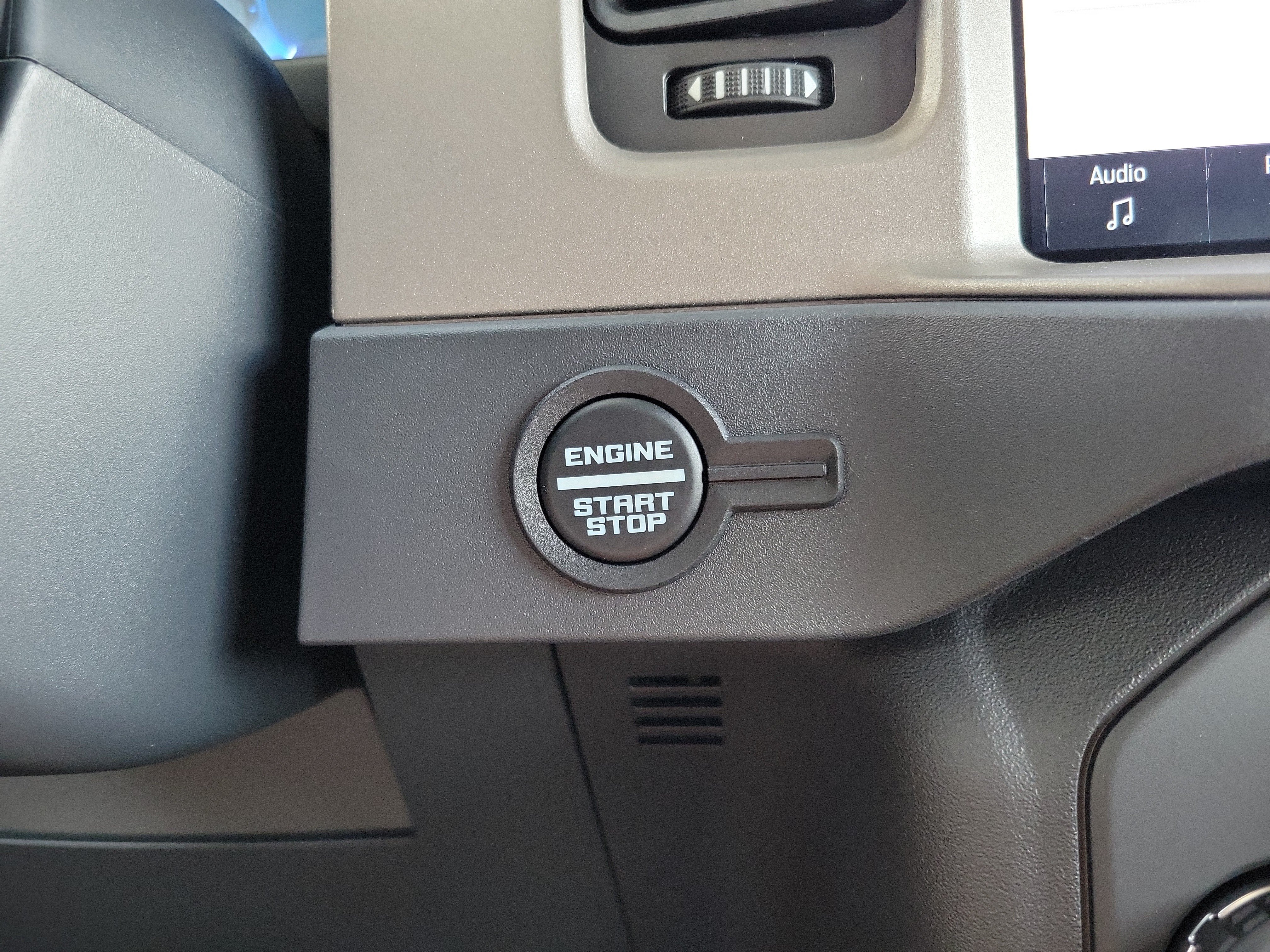 New 2026 Ford Bronco Outer Banks AWD/4WD image 25