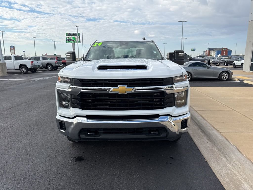 Used 2024 Chevrolet Silverado 2500 LT image 9