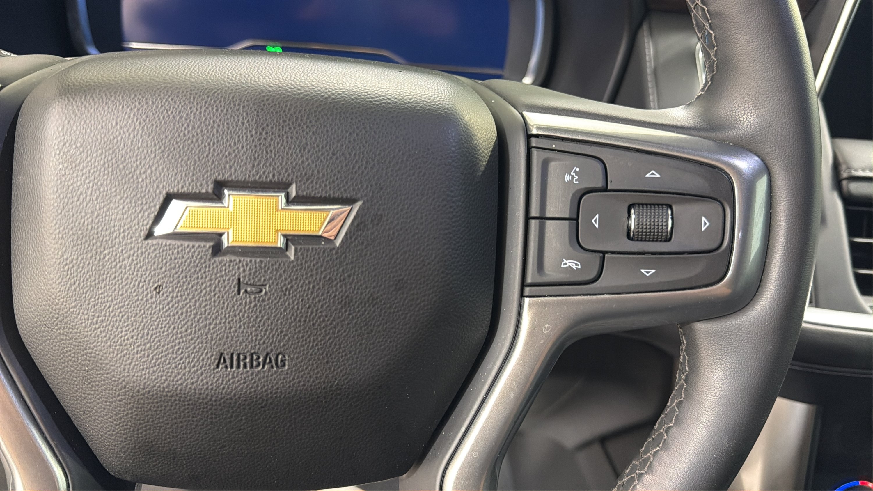 Used 2023 Chevrolet Tahoe LT w/ Luxury Package RWD image 14