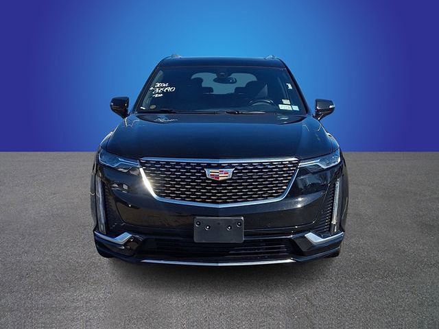 Used 2024 Cadillac XT6 Premium Luxury image 2