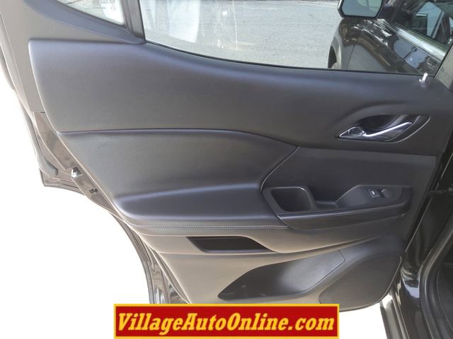 Used 2019 GMC Acadia SLT w/ LPO, Floor Liner Package image 27