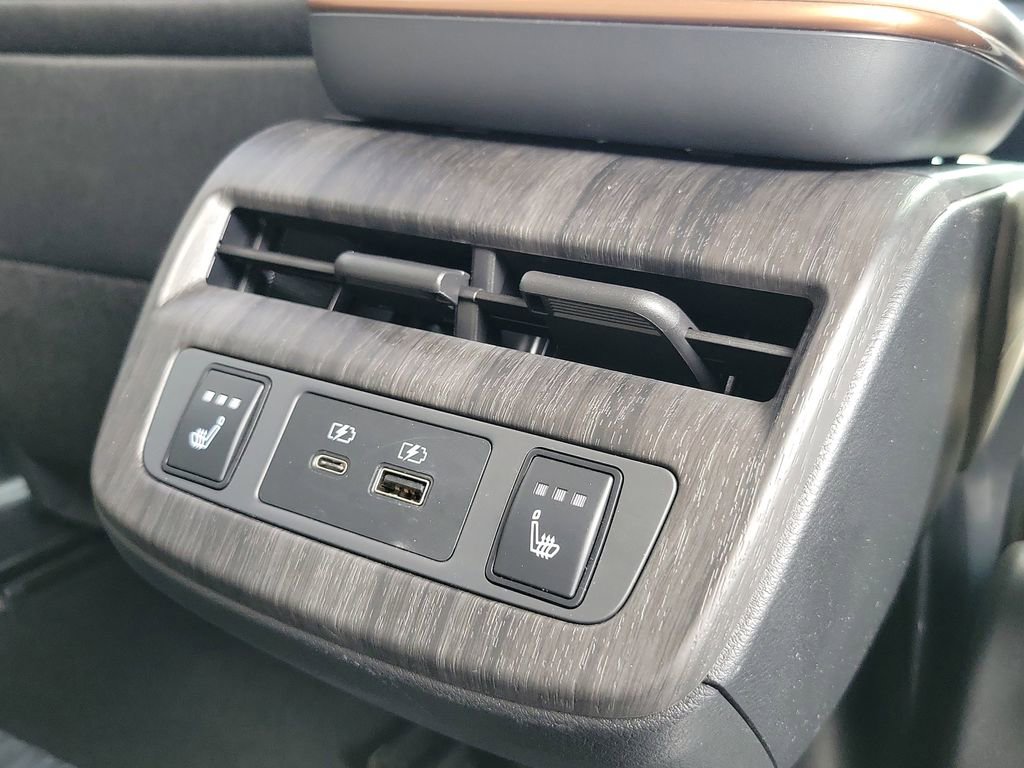 Used 2023 Nissan Ariya FWD image 25