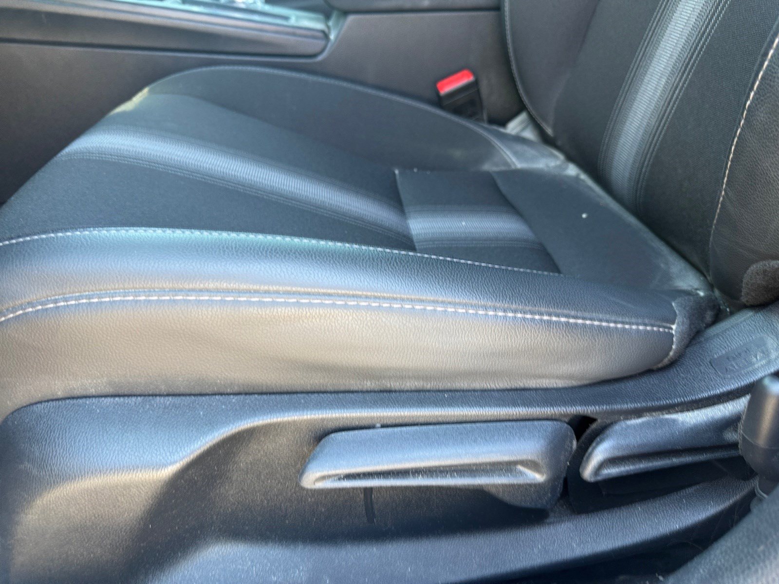 Used 2025 Honda Civic Sport image 14