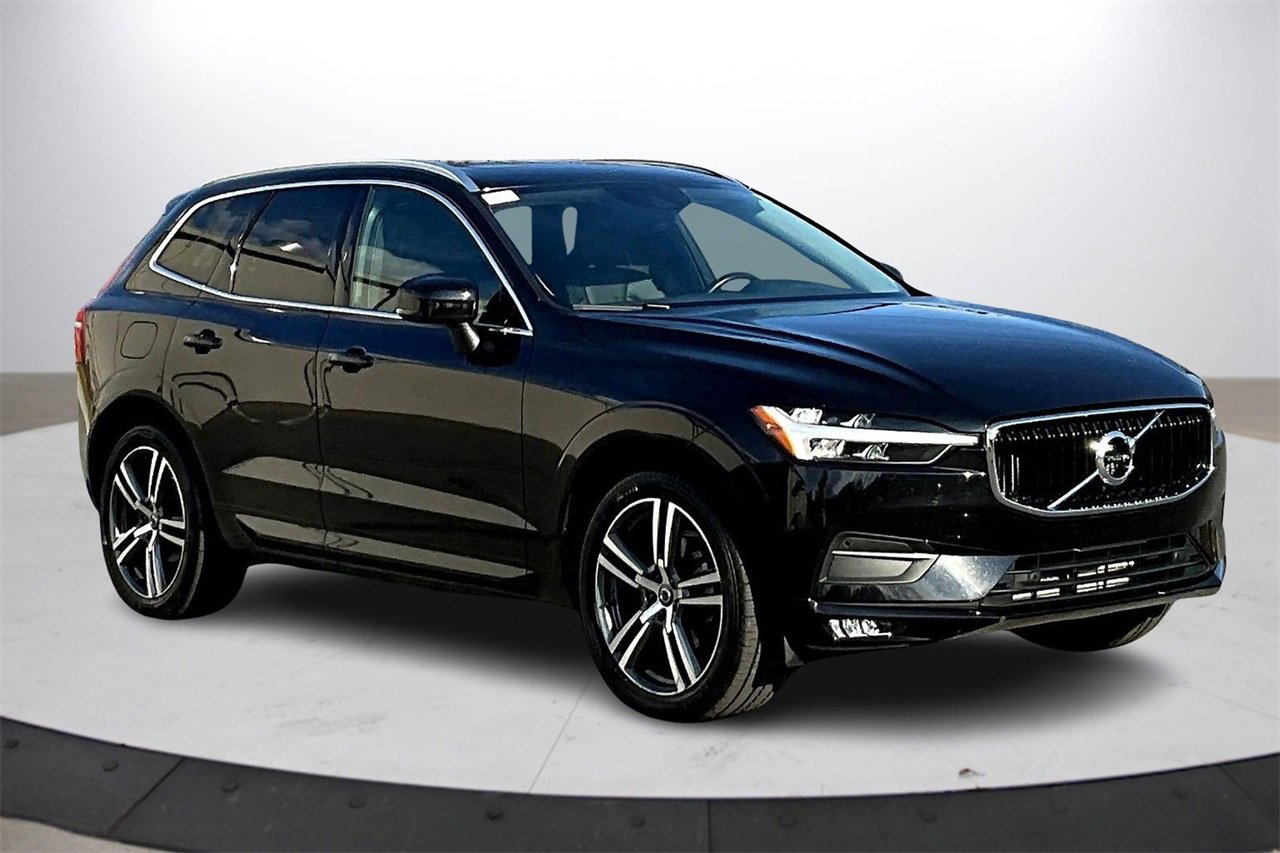Used 2021 Volvo XC60 T5 Momentum w/ Premium Package