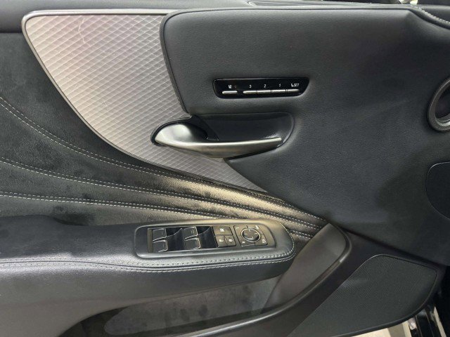 Used 2018 Lexus LS 500 F Sport w/ Accessory Package (Z1) image 14