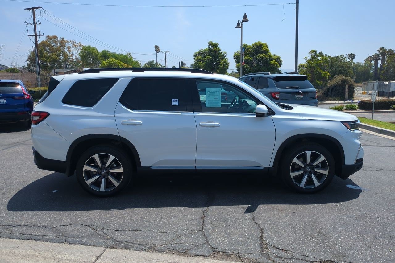 Certified 2023 Honda Pilot Elite image 5