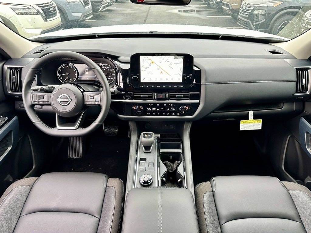 Certified 2025 Nissan Pathfinder SL AWD/4WD image 19