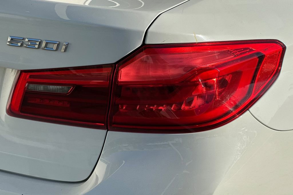 Used 2017 BMW 530i image 32
