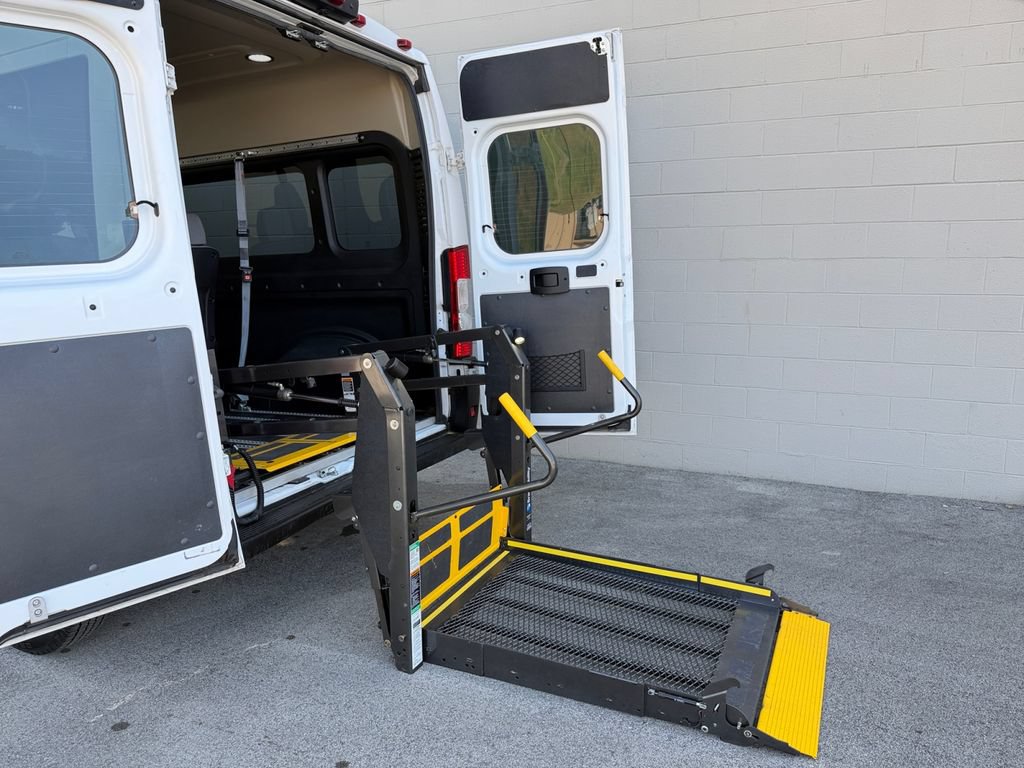 Used 2021 RAM ProMaster 2500 w/ Convenience Group FWD image 33
