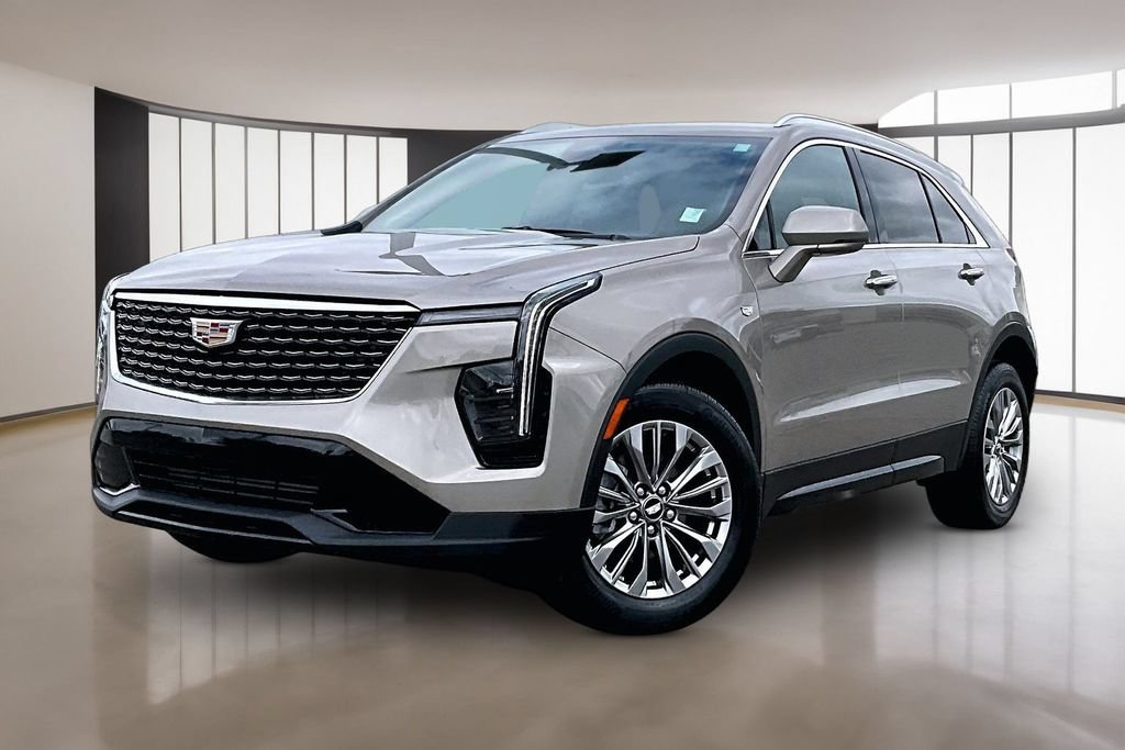 Used 2024 Cadillac XT4 Premium Luxury w/ Technology Package FWD image 1