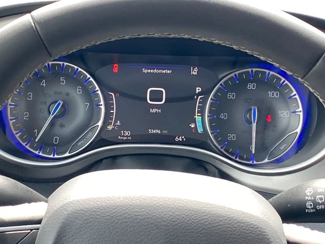 Used 2024 Chrysler Pacifica Touring-L FWD image 9