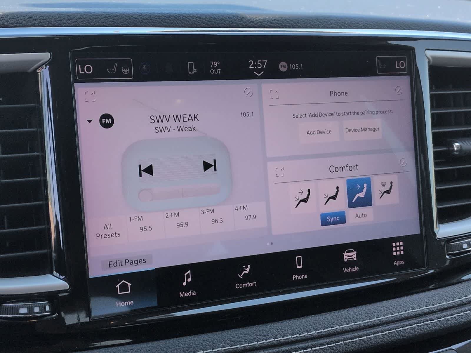 Certified 2023 Chrysler Pacifica Touring-L AWD/4WD image 28