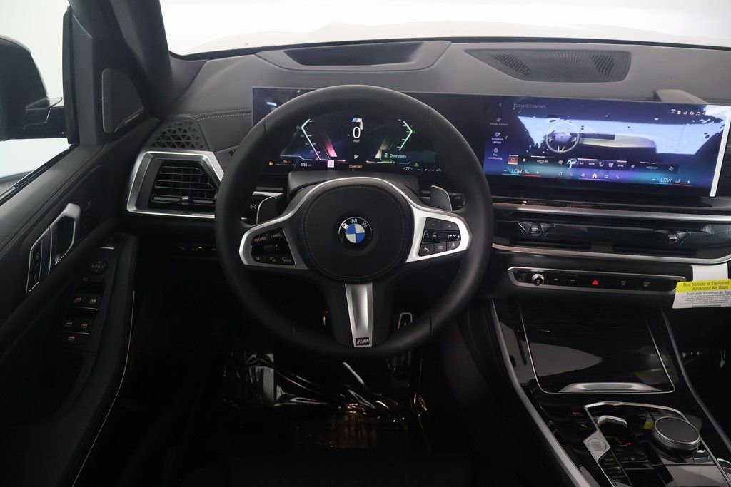 New 2026 BMW X5 sDrive40i w/ M Sport Package image 3