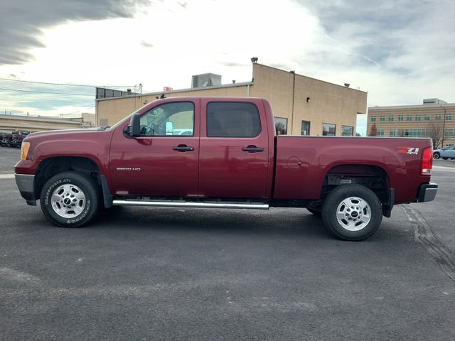 Used 2013 GMC Sierra 2500 SLE w/ Suspension Package, Off-Road image 6