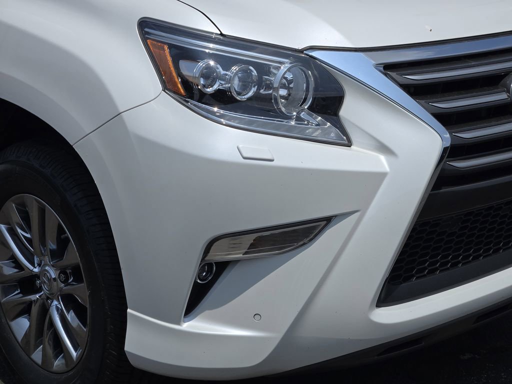 Used 2016 Lexus GX 460 Luxury w/ Preferred Accessory Package AWD/4WD image 9