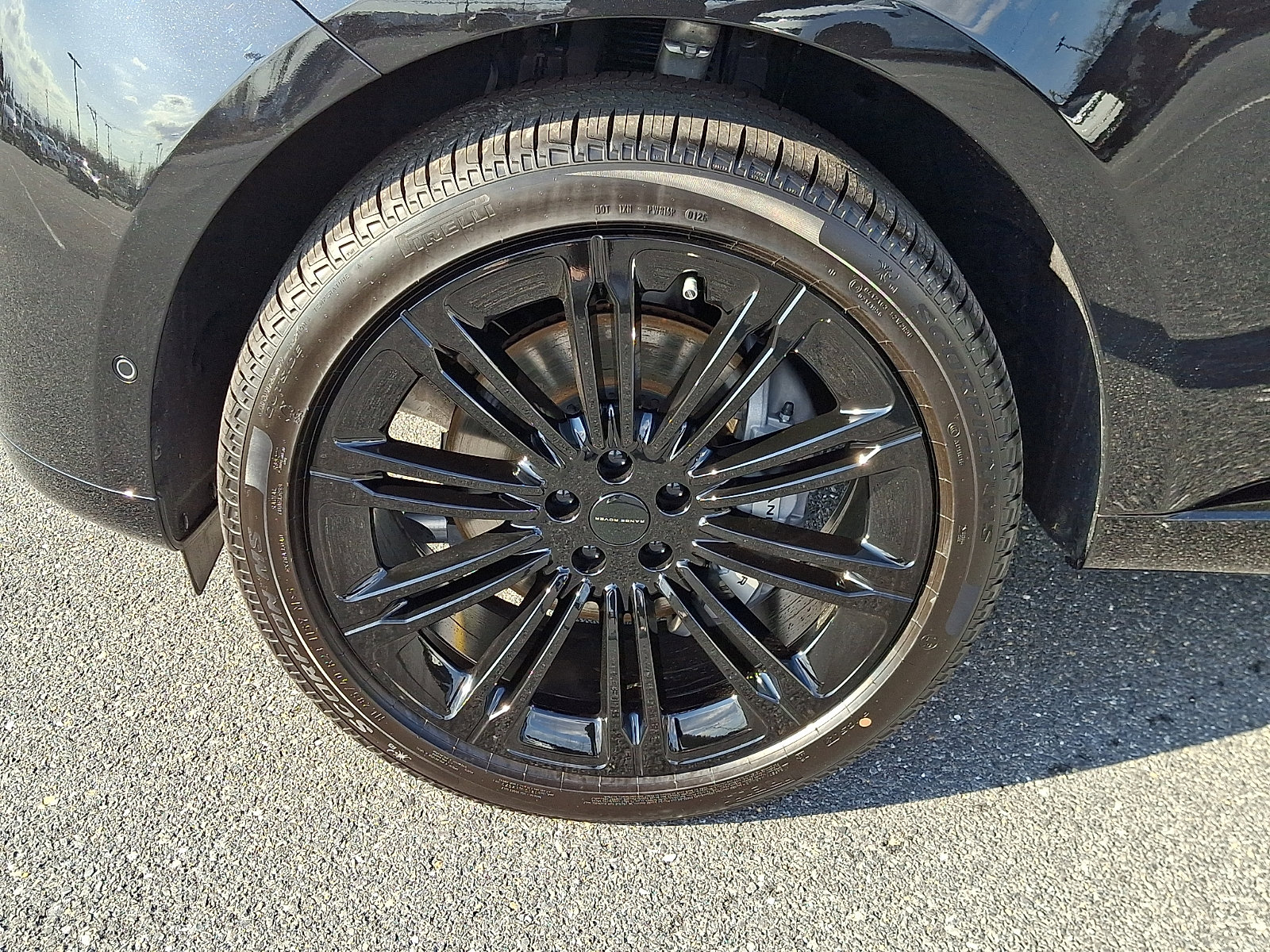 New 2026 Land Rover Range Rover SE image 7