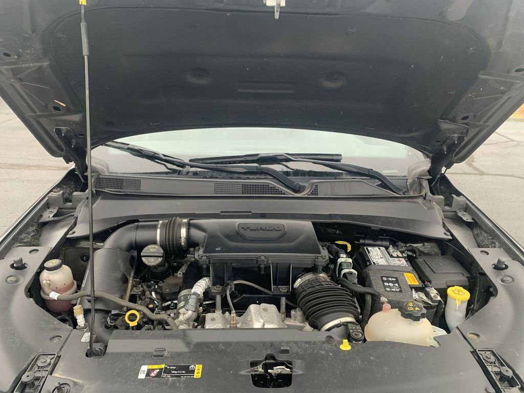 Used 2024 Jeep Compass Latitude image 17