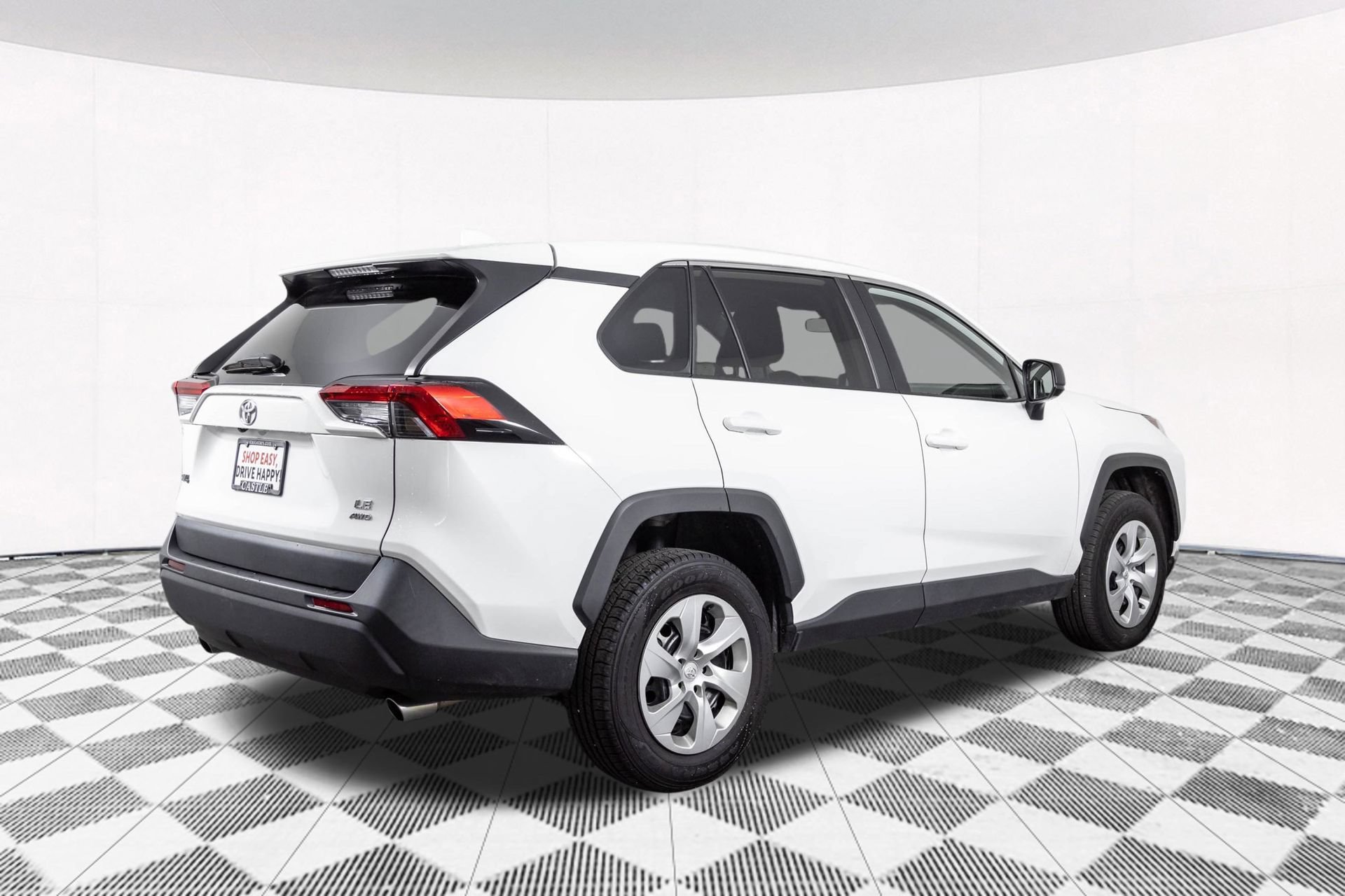 Used 2023 Toyota RAV4 LE AWD/4WD image 12