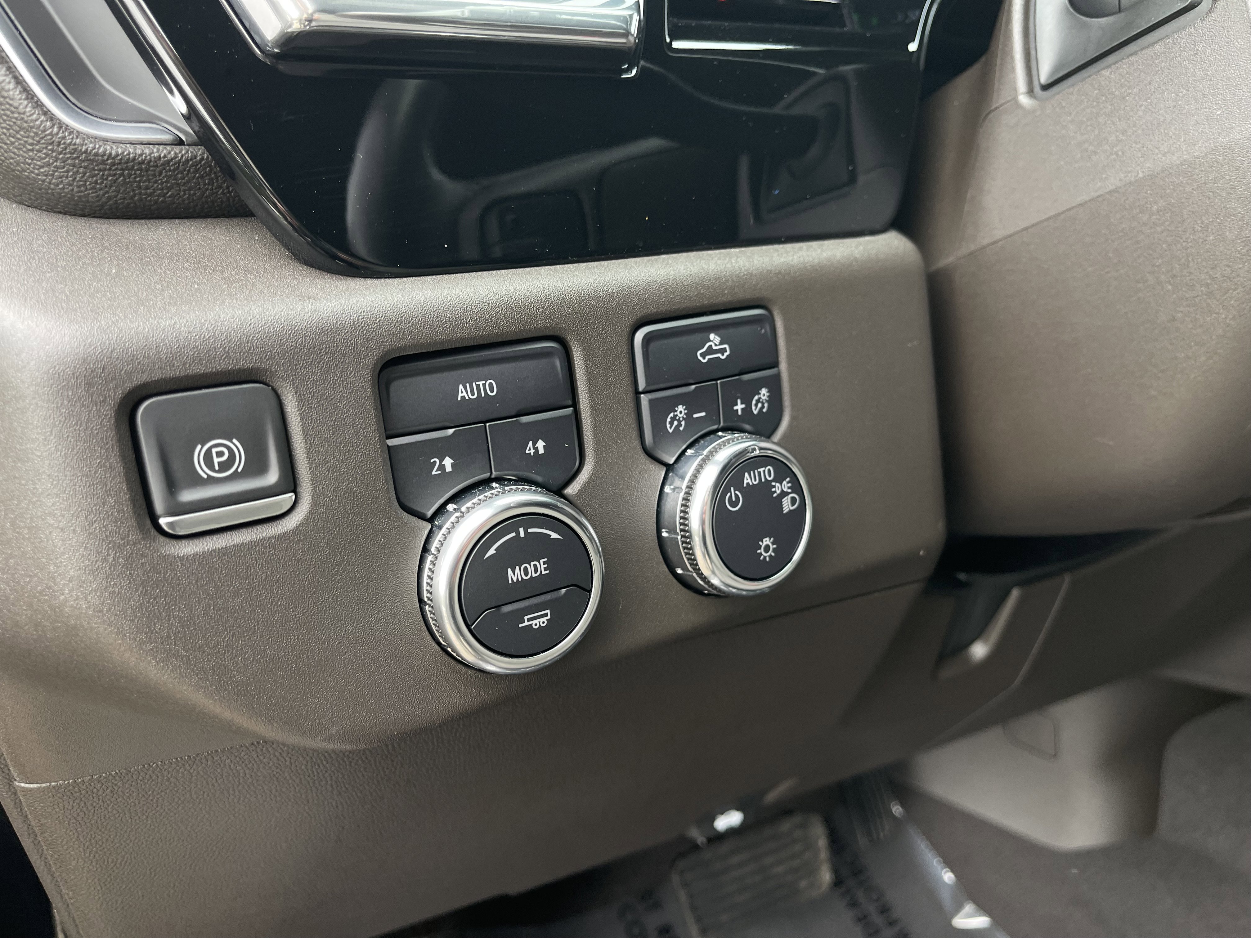 Used 2023 GMC Sierra 1500 SLE image 9