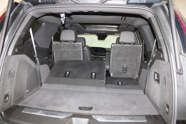 Used 2022 Cadillac Escalade Sport w/ Touring Package AWD/4WD image 28