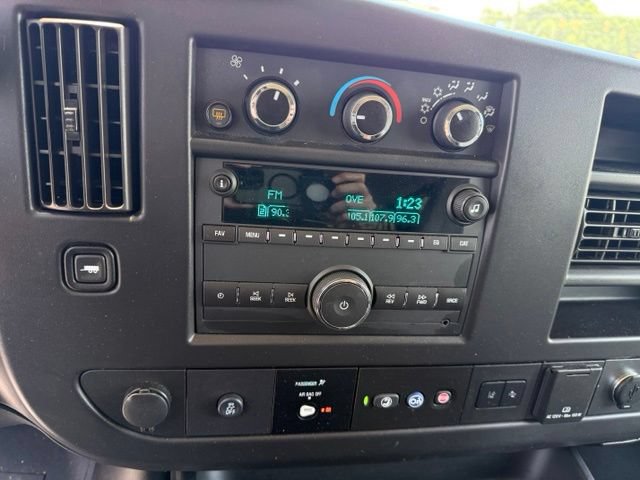 Used 2019 Chevrolet Express 3500 LT w/ LT Preferred Equipment Group RWD image 16