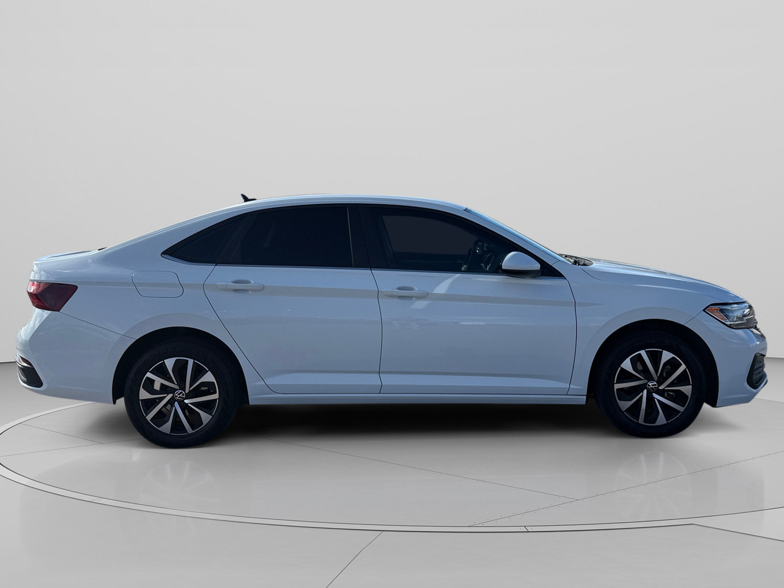 Used 2024 Volkswagen Jetta S image 6