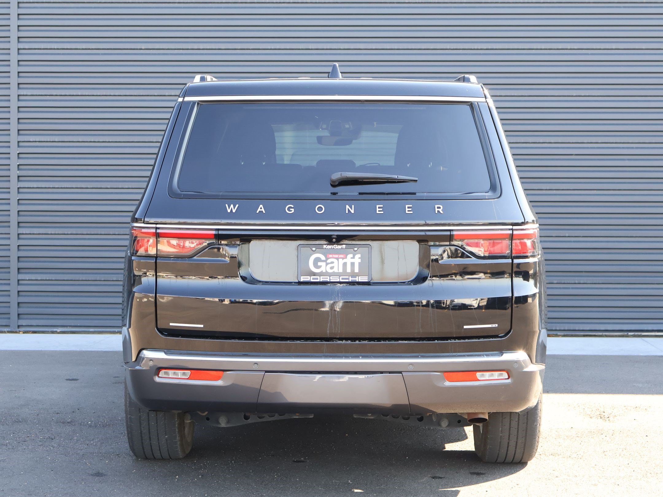 Used 2022 Jeep Wagoneer Series III w/ Flexible Seating Group AWD/4WD image 7