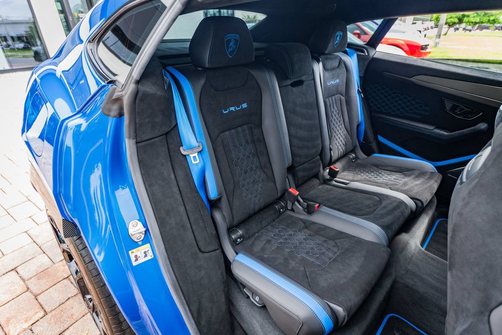 Used 2024 Lamborghini Urus Performante AWD/4WD image 47