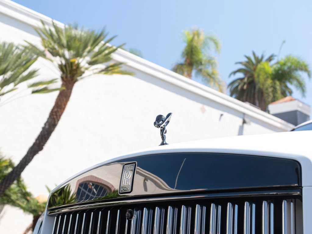 New 2027 Rolls-Royce Cullinan Black Badge AWD/4WD image 6
