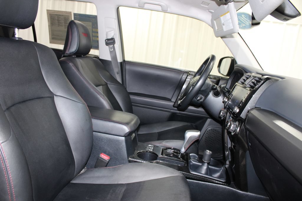 Used 2023 Toyota 4Runner TRD Off-Road Premium AWD/4WD image 33