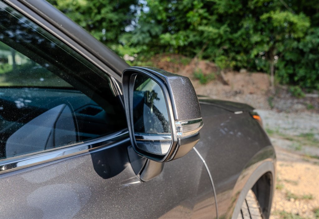 Used 2020 Toyota Highlander XLE FWD image 12