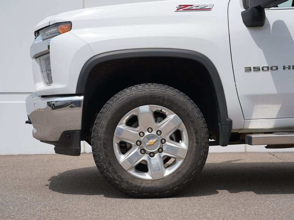 Used 2022 Chevrolet Silverado 3500 LTZ AWD/4WD image 11