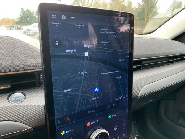 Used 2024 Ford Mustang Mach-E Premium image 17