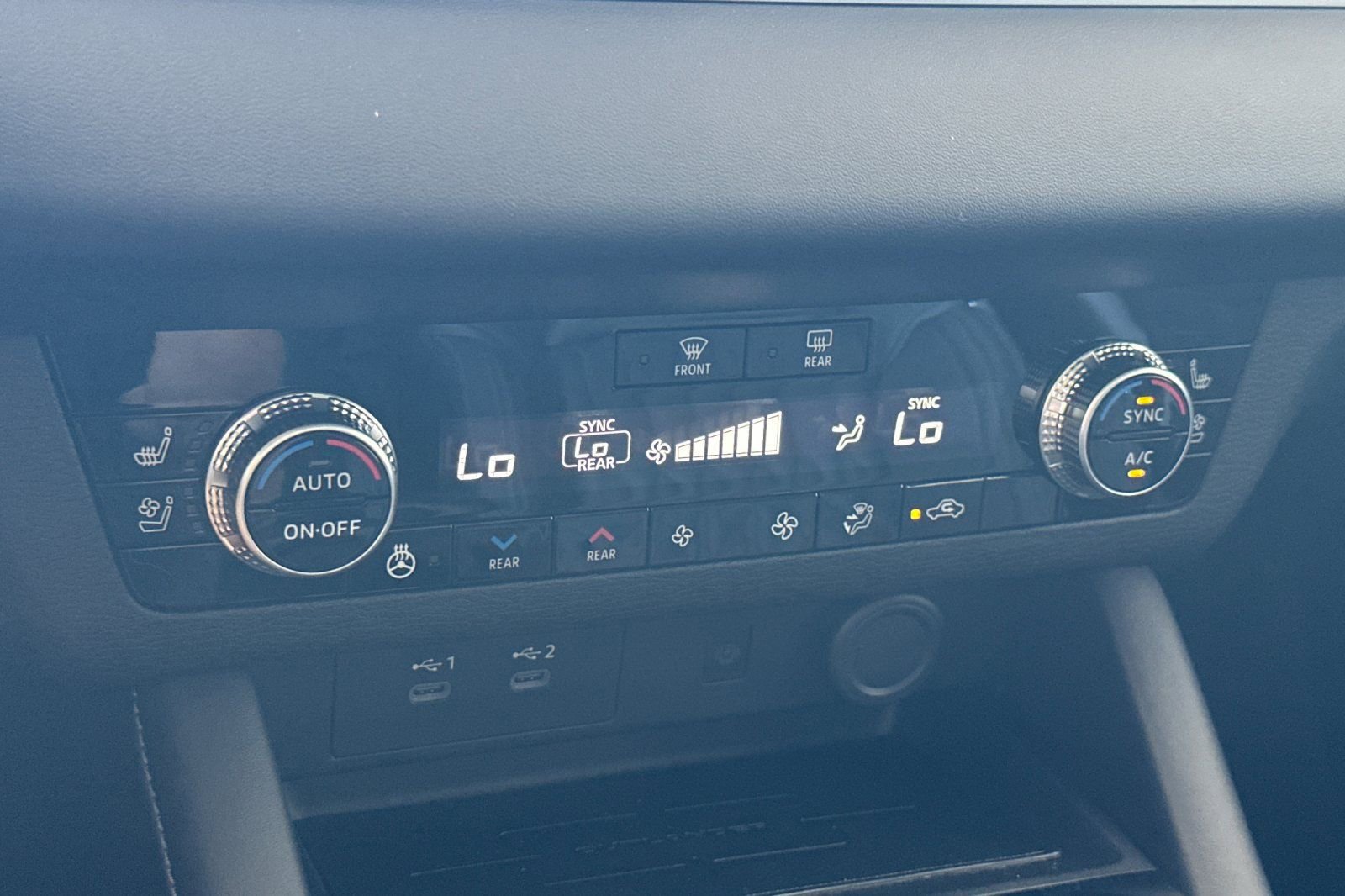 New 2025 Mitsubishi Outlander SEL image 19