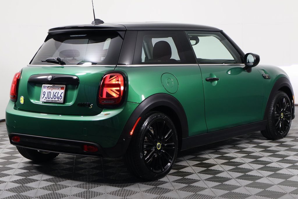 Used 2024 MINI Cooper SE FWD image 4