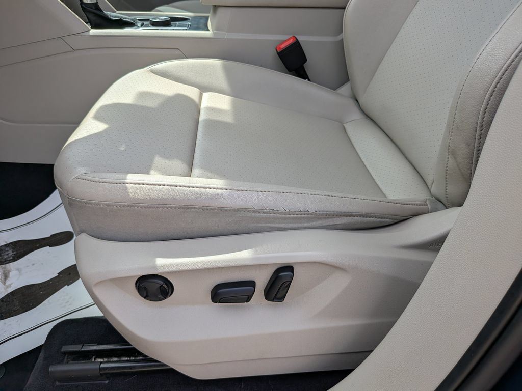 Used 2018 Volkswagen Atlas SE AWD/4WD image 21